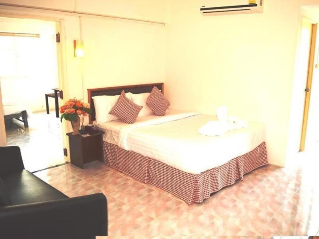 Hotel De Ratt Phuket Patong Zewnętrze zdjęcie