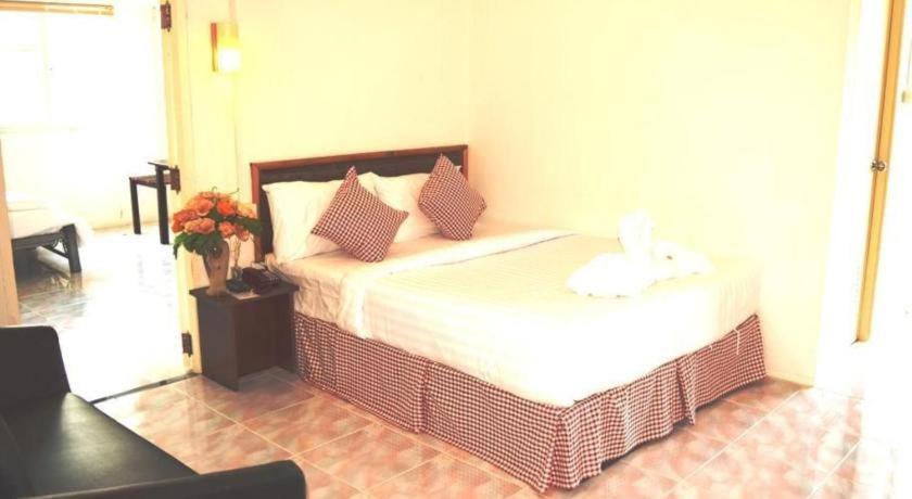 Hotel De Ratt Phuket Patong Zewnętrze zdjęcie